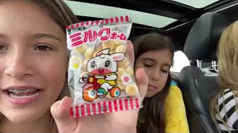 Post 1 by Hermanitas Gilart on YouTube (video)