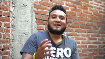 Post 2 by Narradores on YouTube (video)