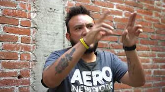 Post 8 by Narradores on YouTube (video)