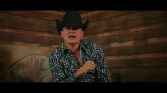 Post 9 by ChuyZuñigaOficial on YouTube (video)