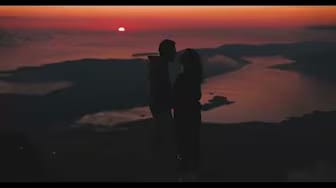 Post 6 by Los Bárbaros Oficial on YouTube (video)