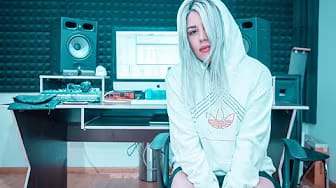 Post 2 by Jessica Audiffred on YouTube (video)