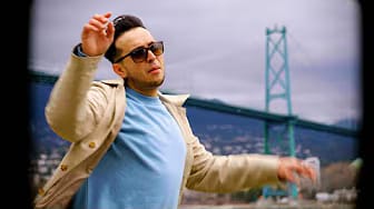 Post 1 by Los Nasdrovia on YouTube (video)