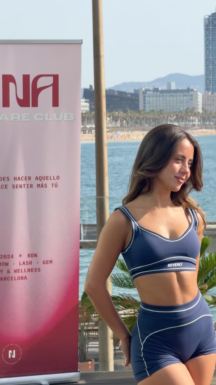 Post 4 by Beverly For her on Instagram (video)