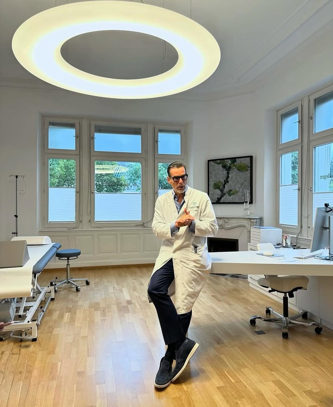 Post 7 by Dr. Harry König on Instagram (image)