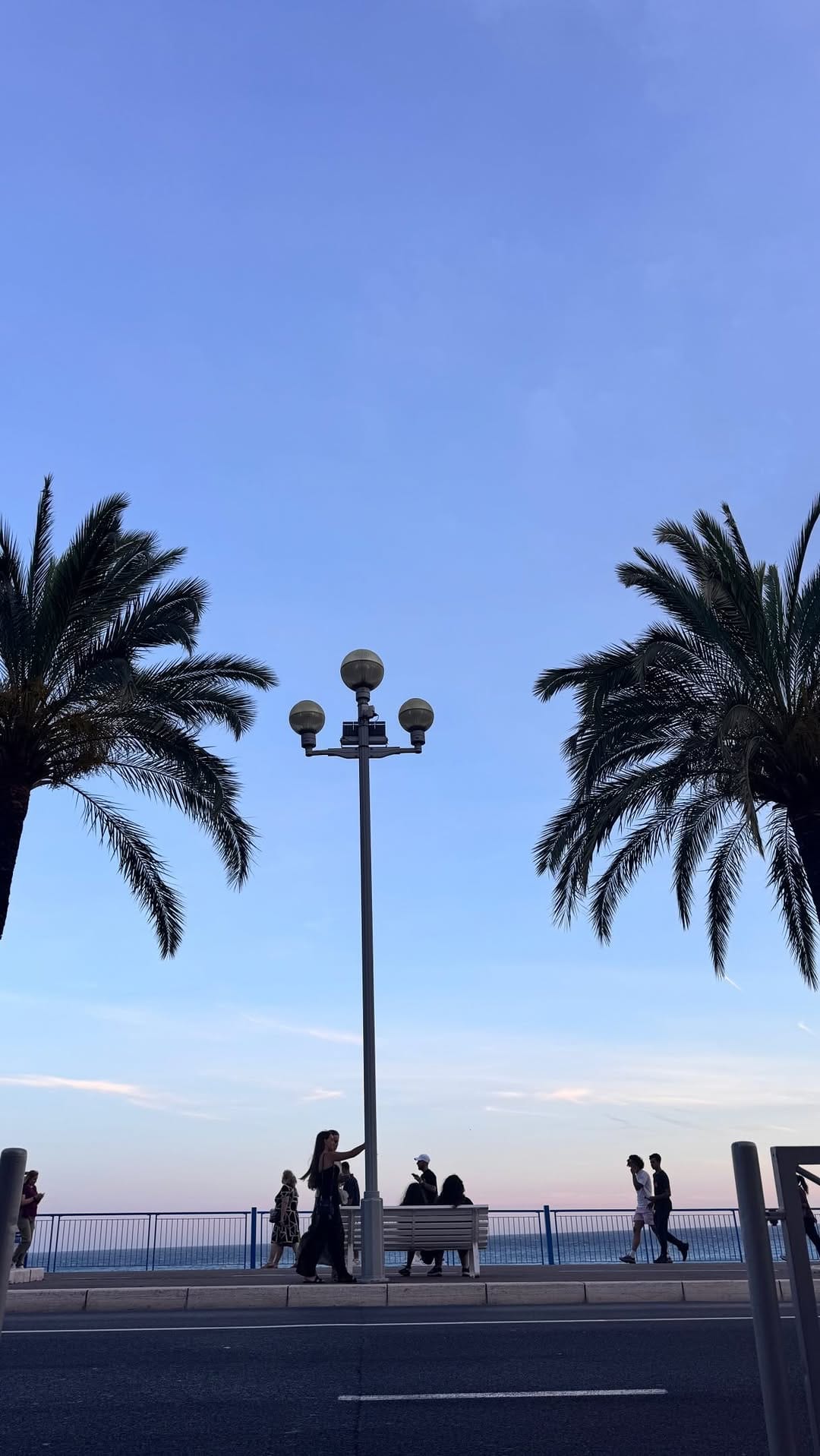 Post 3 by Lilou ✨ on Instagram (video)