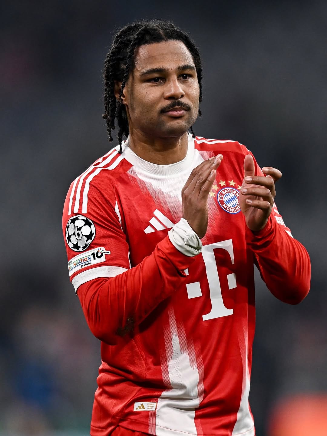 Post 7 by Serge Gnabry on Instagram (carousel)