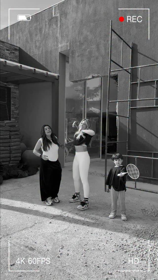 Post 4 by Tati Dias ☽ on Instagram (video)