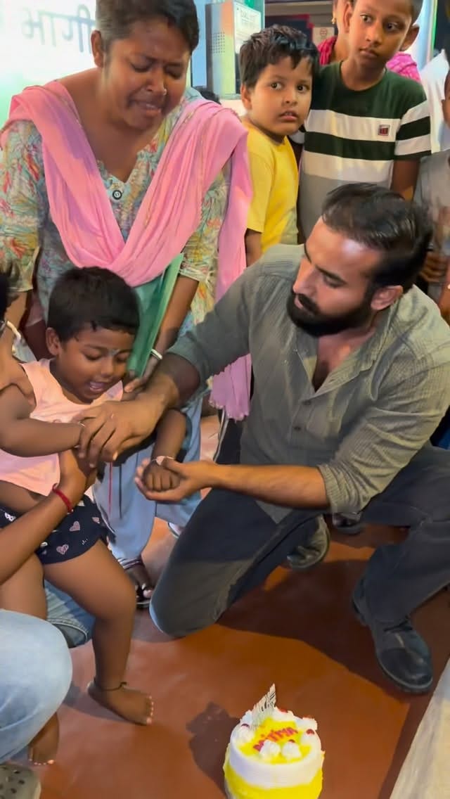 Post 4 by KAMAL TANWAR on Instagram (video)