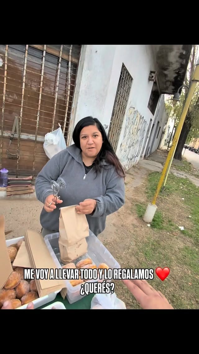 Post 8 by Tierra De Hamburguesas on Instagram (video)