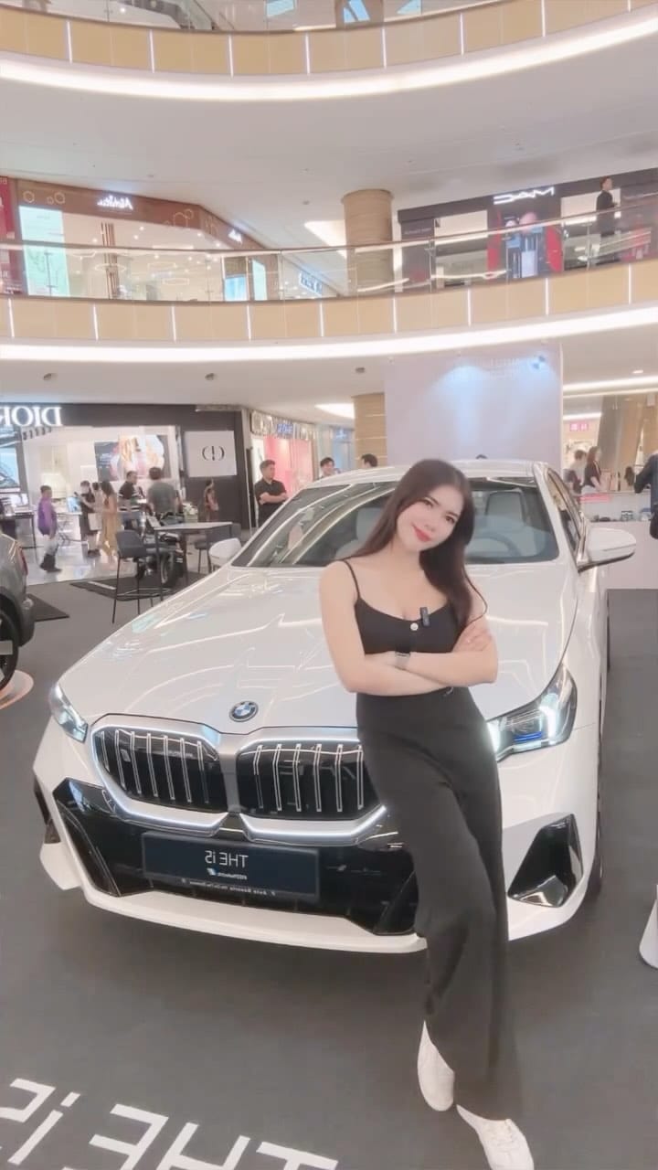 Post 9 by Jun Wong on Instagram (video)
