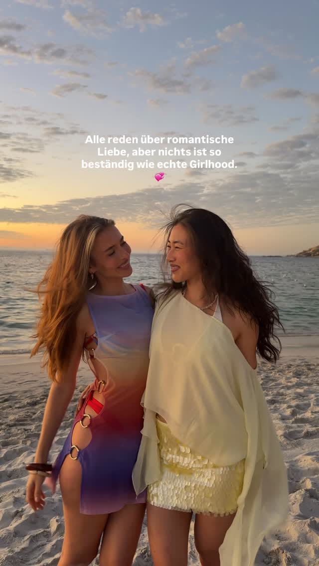 Post 8 by SOPHIA on Instagram (video)