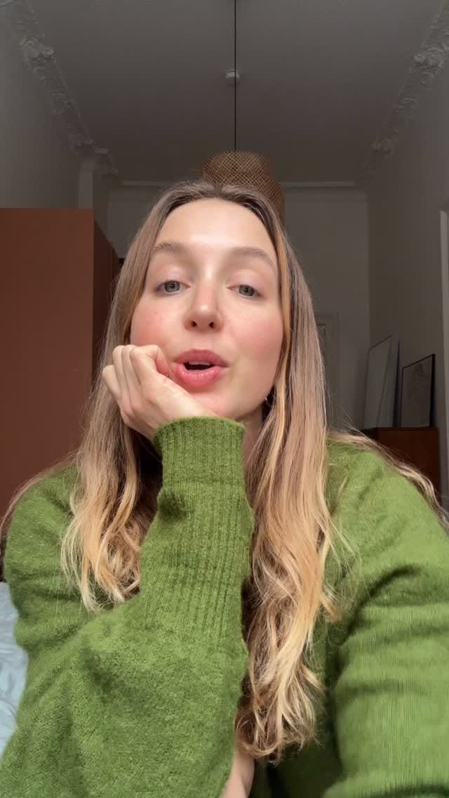Post 10 by melina on Instagram (video)