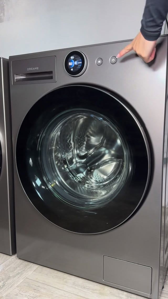 Post 5 by Eva Ortega on Instagram (video)