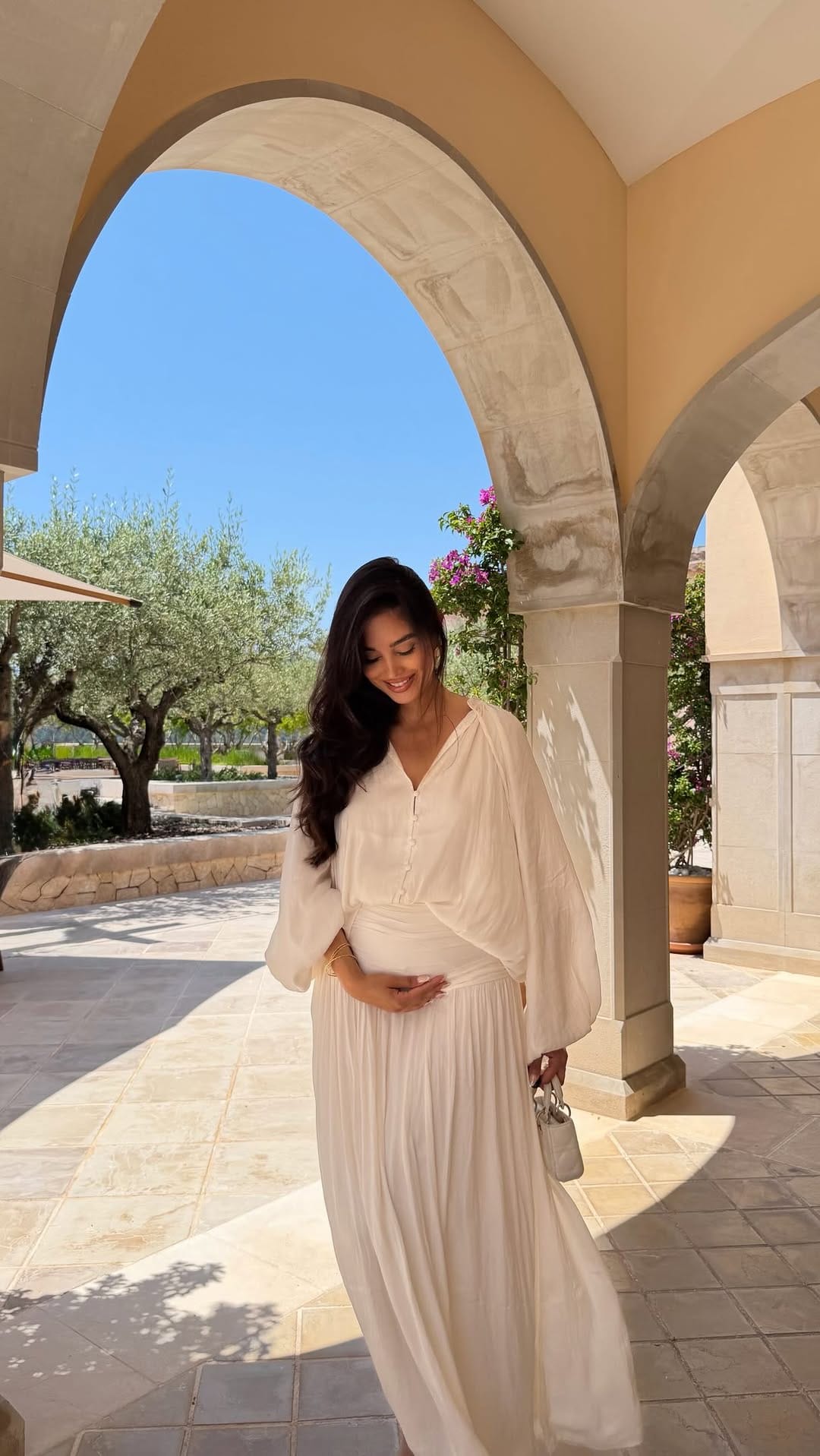 Post 2 by Samira Safi on Instagram (video)
