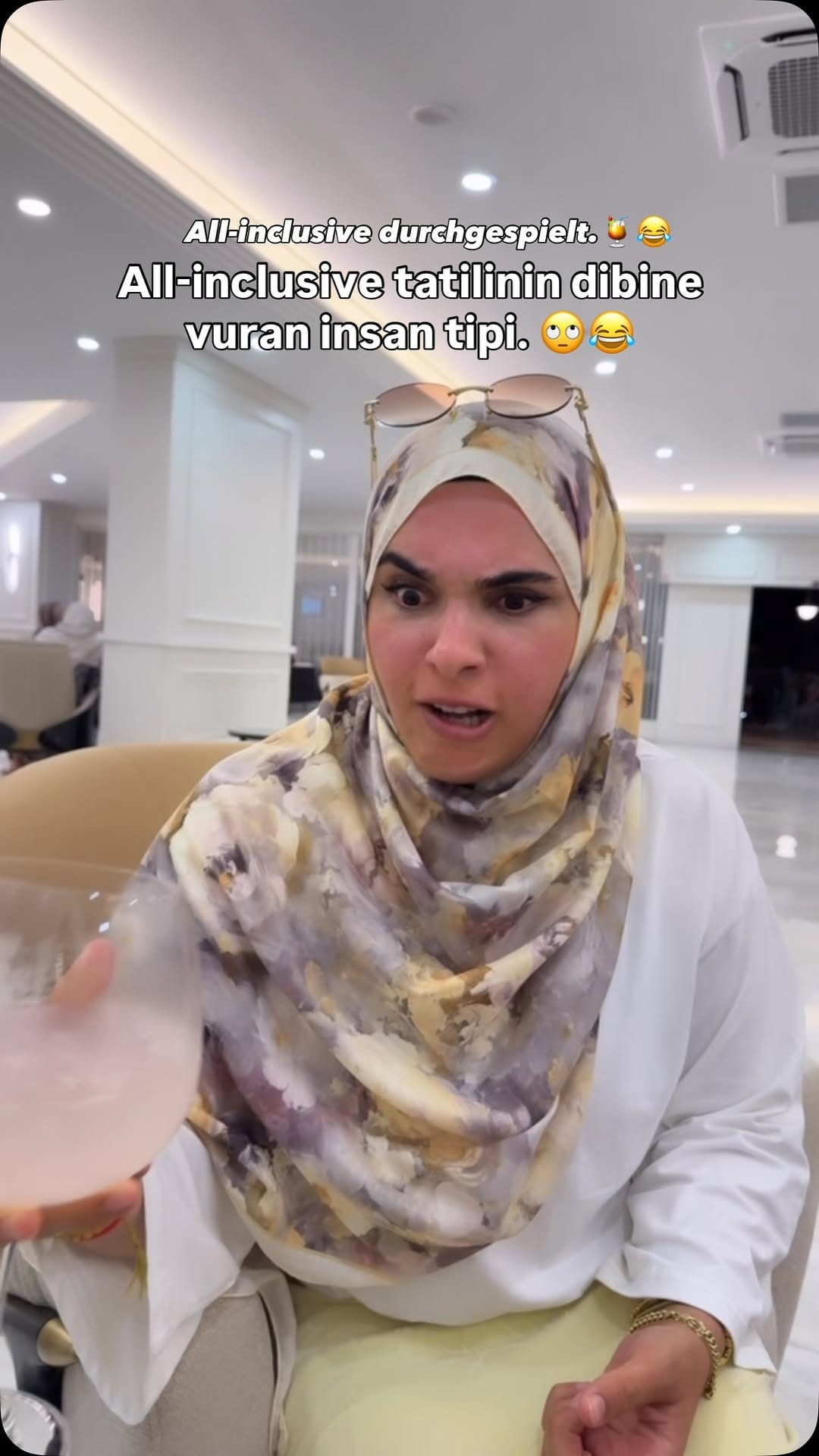 Post 7 by Canan Karakaya on Instagram (video)