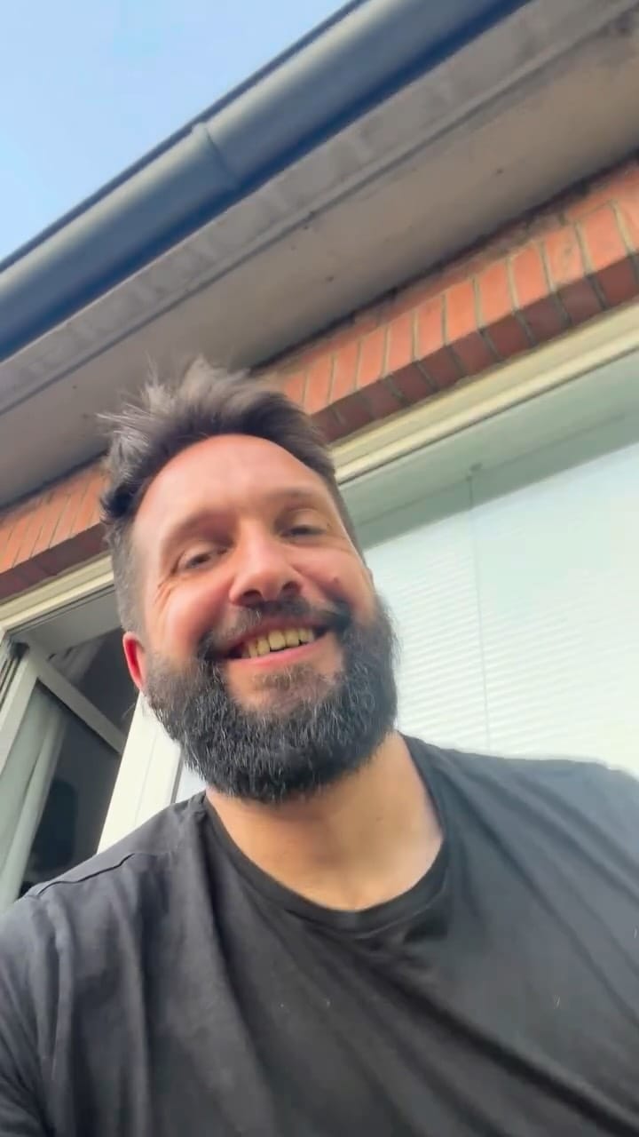 Post 1 by Manfred Karácsonyi on Instagram (video)
