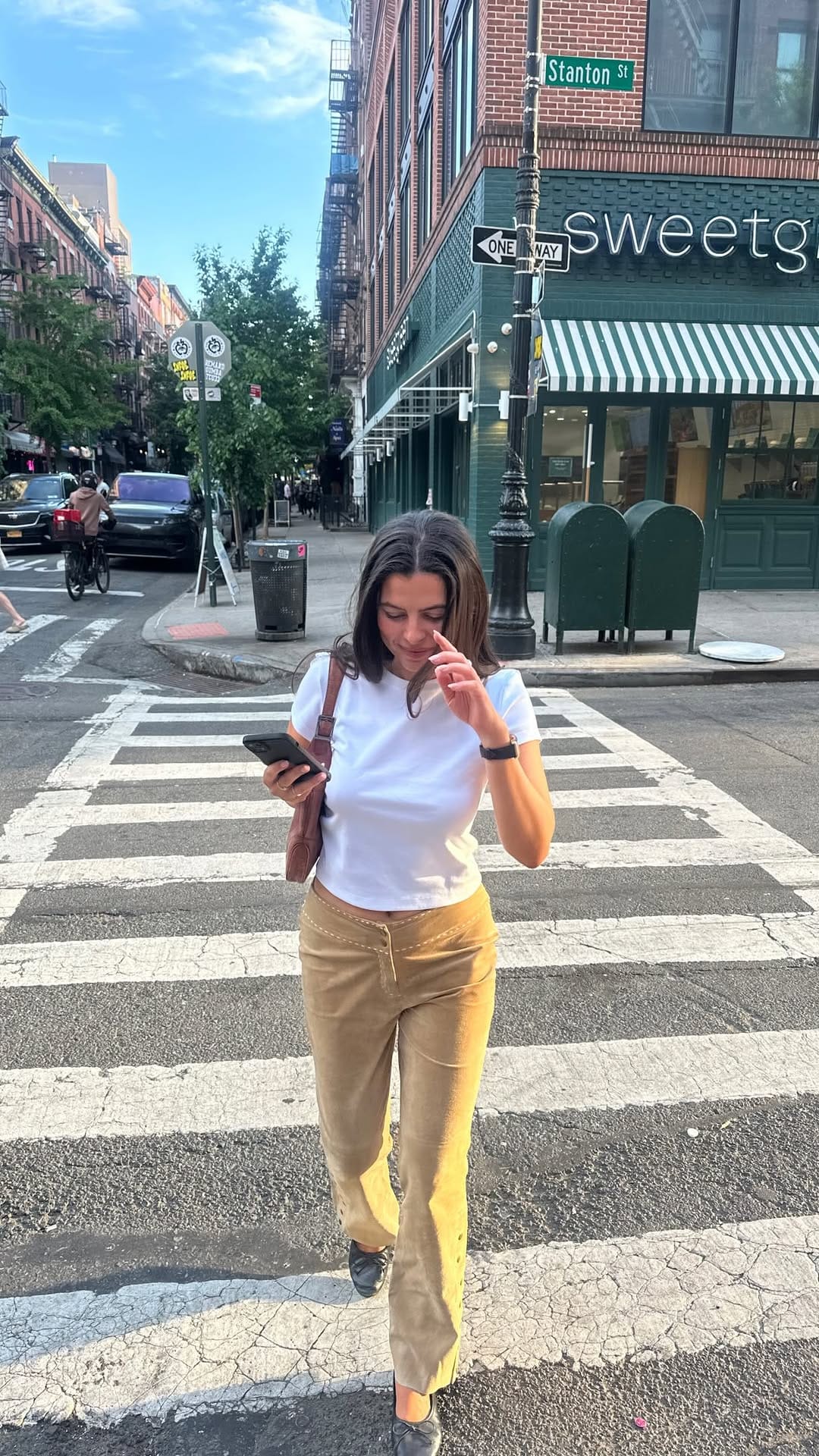 Post 6 by LILLI LÜPERTZ on Instagram (video)