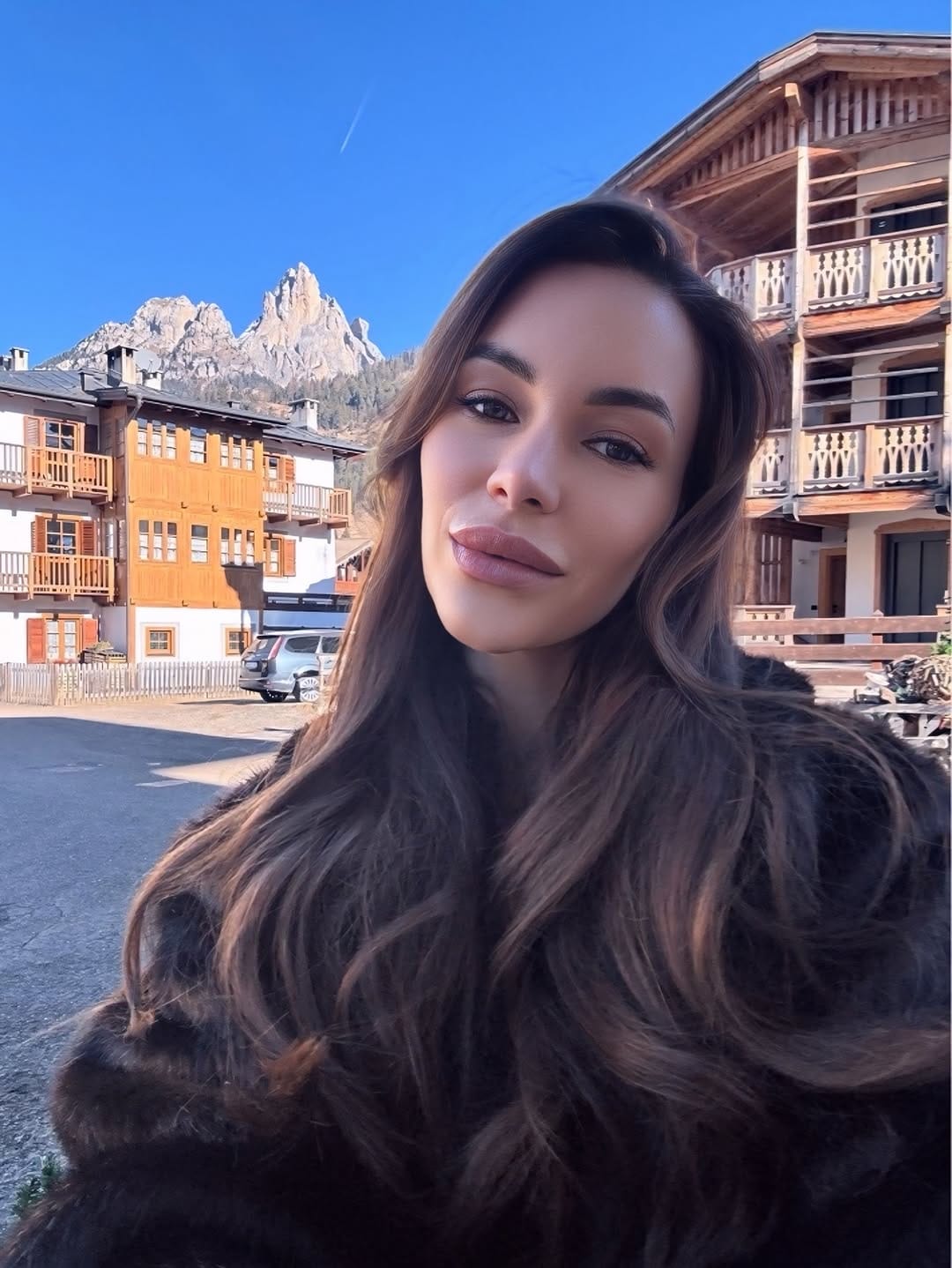 Post 4 by 🅨🅤🅛🅘🅨🅐 🅜🅔🅛🅝🅘🅒🅗🅔🅝🅚🅞 on Instagram (carousel)