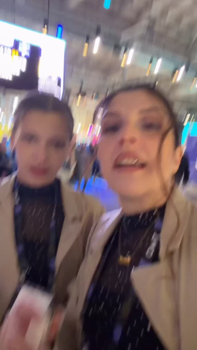 Post 7 by Bianca & Briana on Instagram (video)