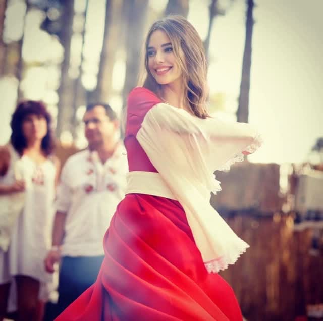 Post 9 by Alina Milusheva on Instagram (video)
