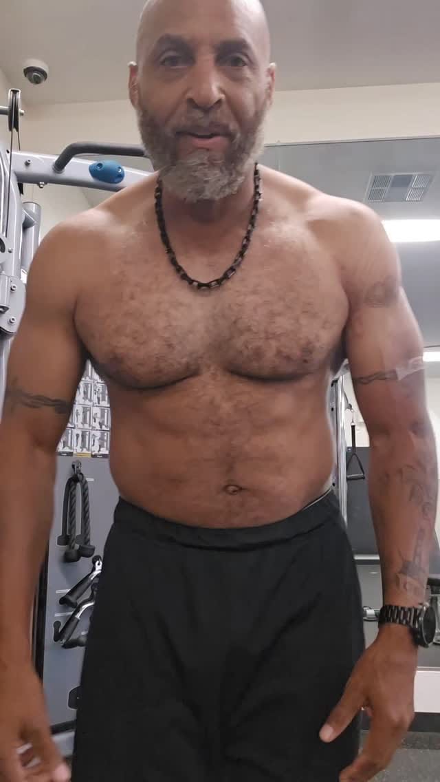 Post 3 by Tommie Johnson on Instagram (video)
