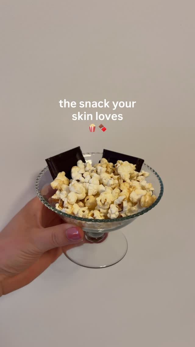 Post 8 by Emely 💗 on Instagram (video)