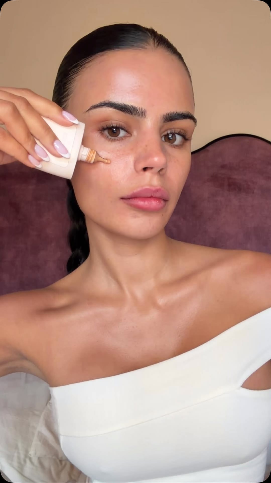 Post 4 by Kylie Cosmetics on Instagram (video)