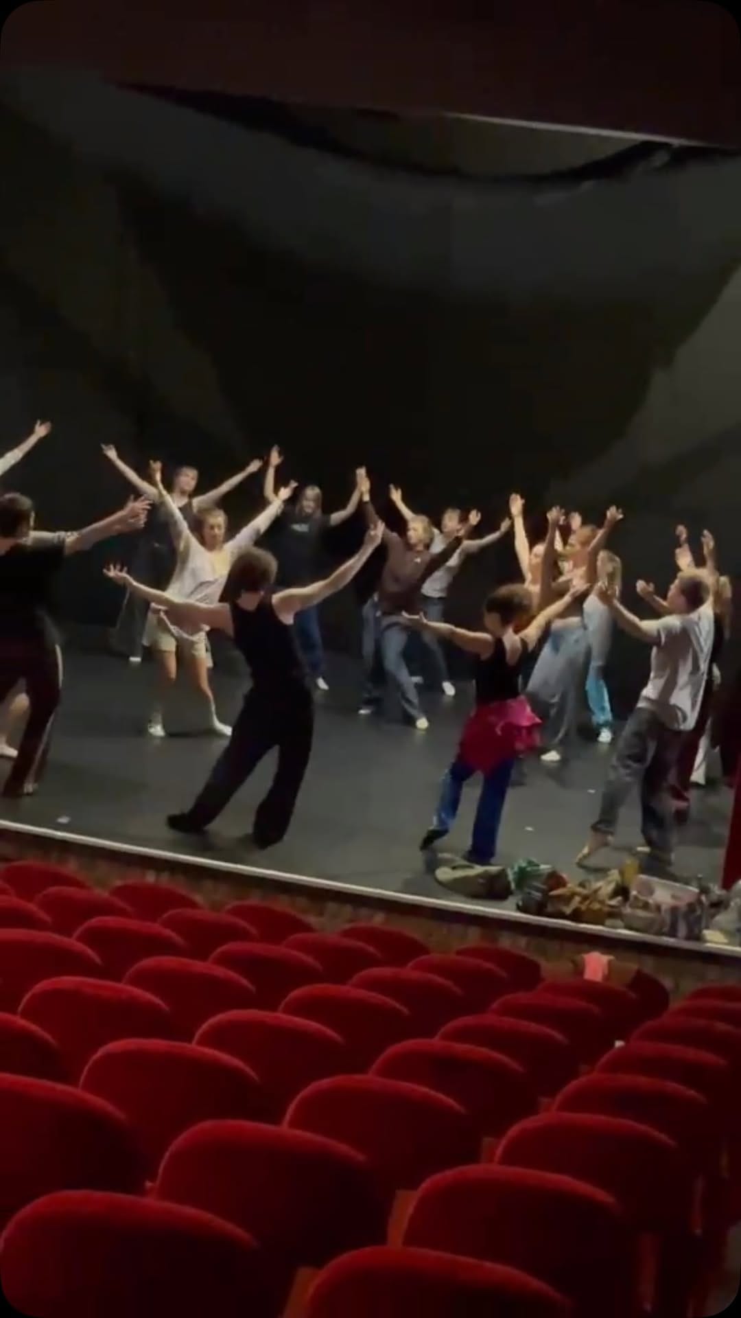 Post 7 by motion*s Tanzstudio on Instagram (video)