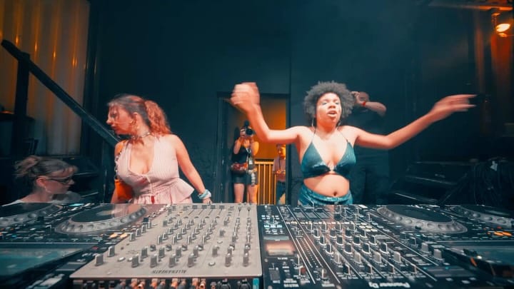 Post 6 by Elisa Edima Marie Lachevrie Koungou Bezanga on Instagram (carousel)