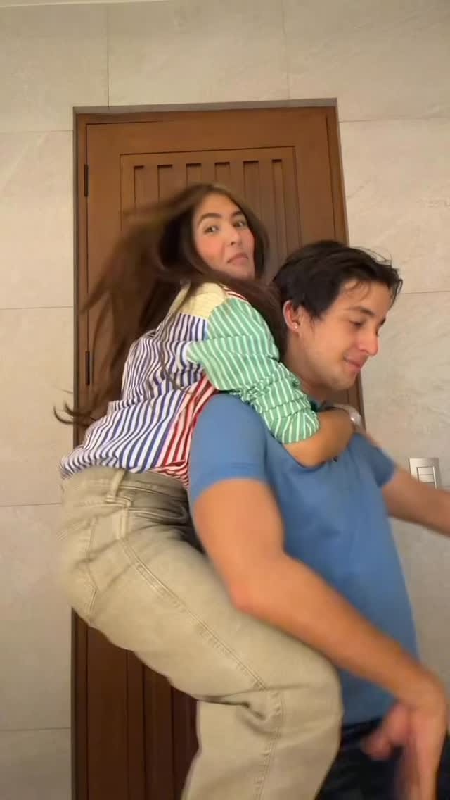 Post 6 by SOFIA 🪐 on Instagram (video)