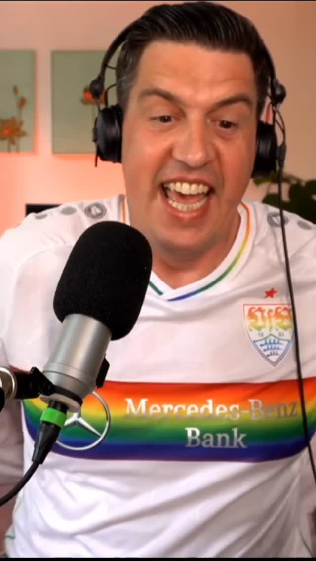 Post 4 by VfB STR on Instagram (video)