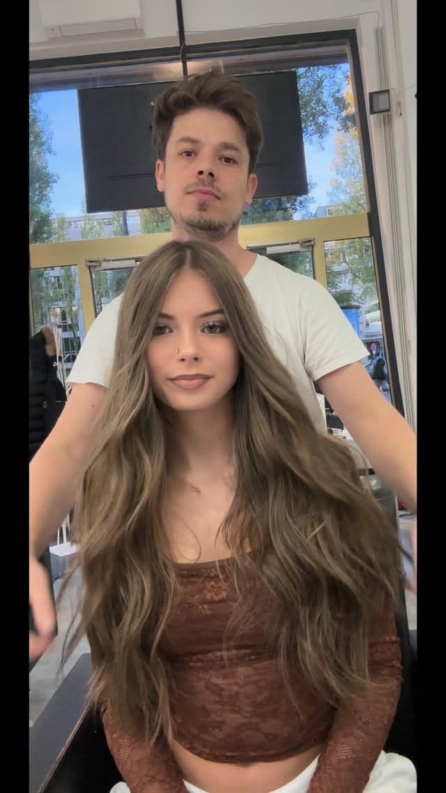 Post 10 by Friseur München on Instagram (video)