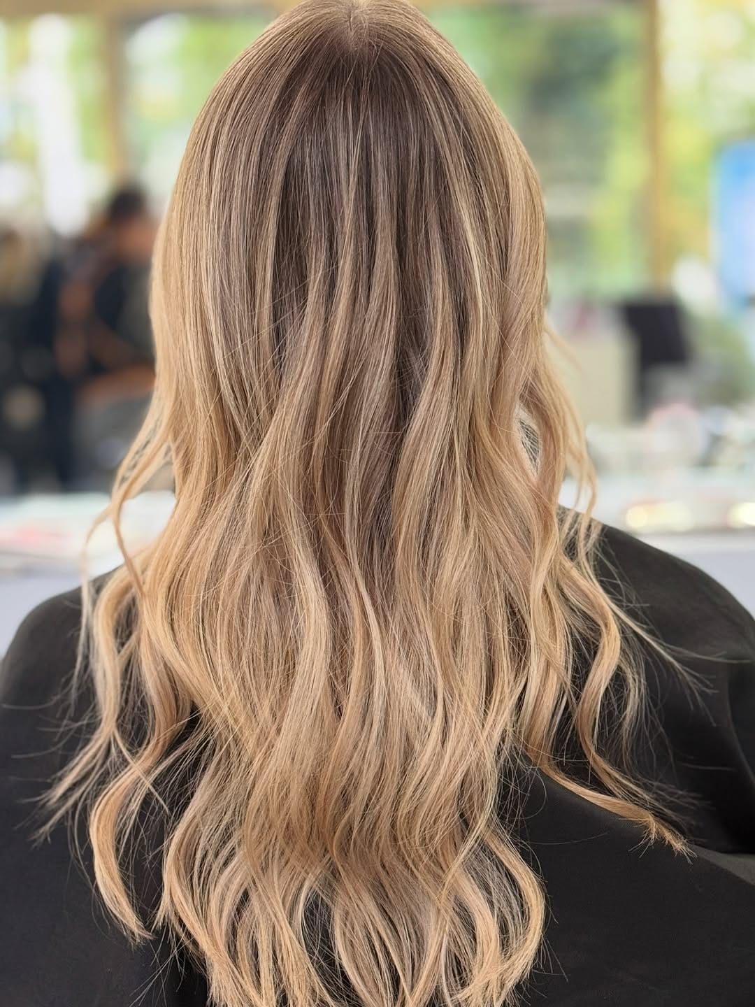 Post 7 by Friseur München on Instagram (image)