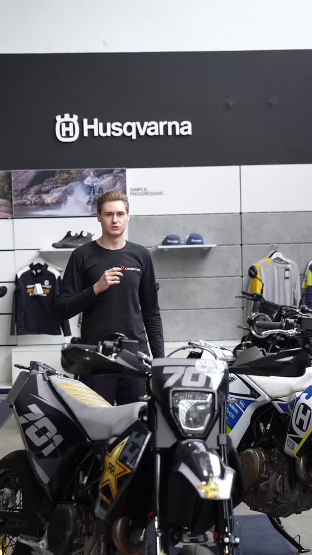 Post 9 by Limbächer on Instagram (video)
