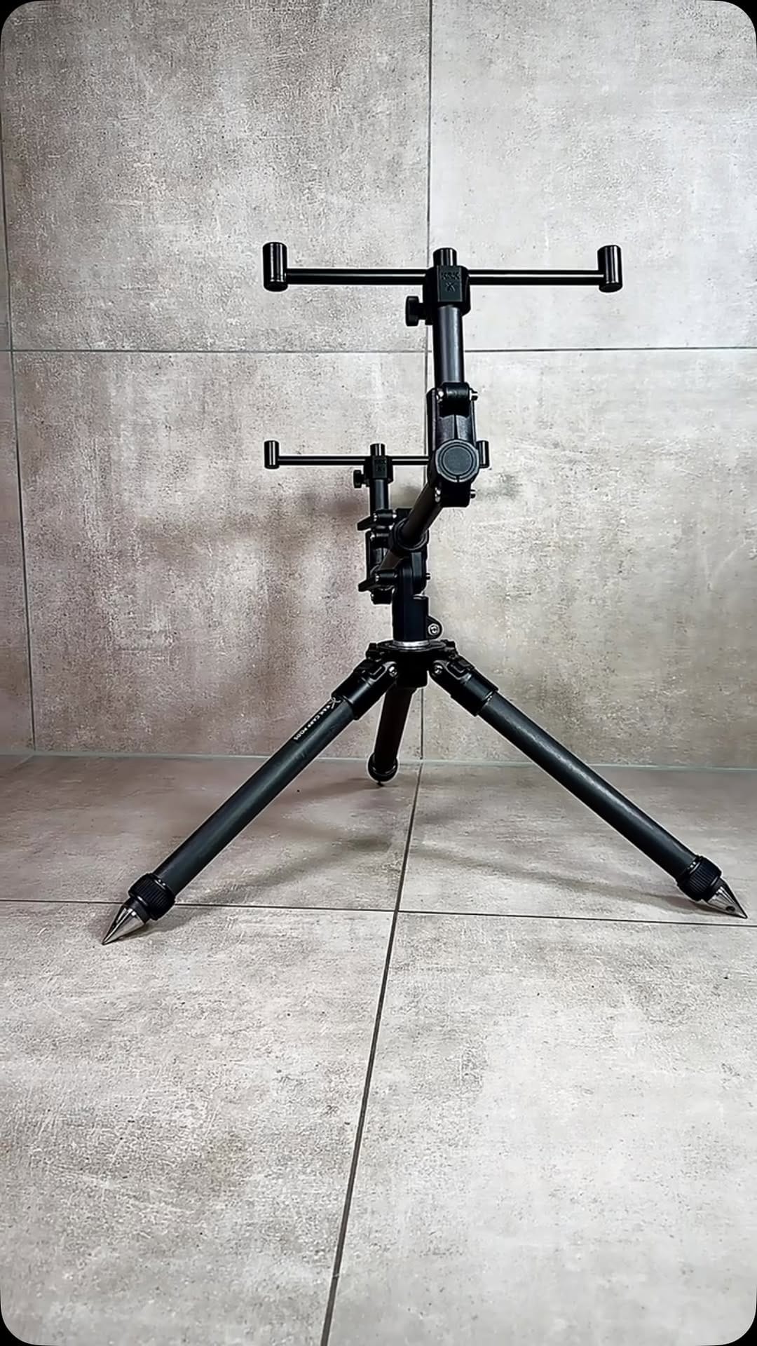 Post 4 by K&K Carp Pods on Instagram (video)