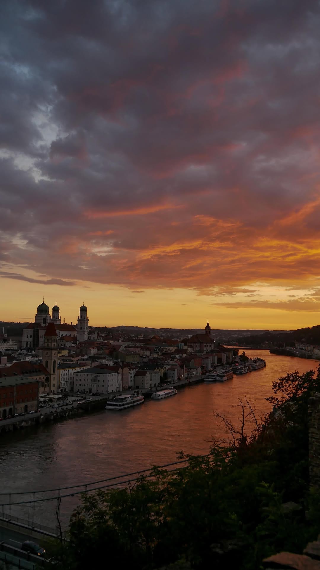Post 1 by PASSAULIEBE on Instagram (video)