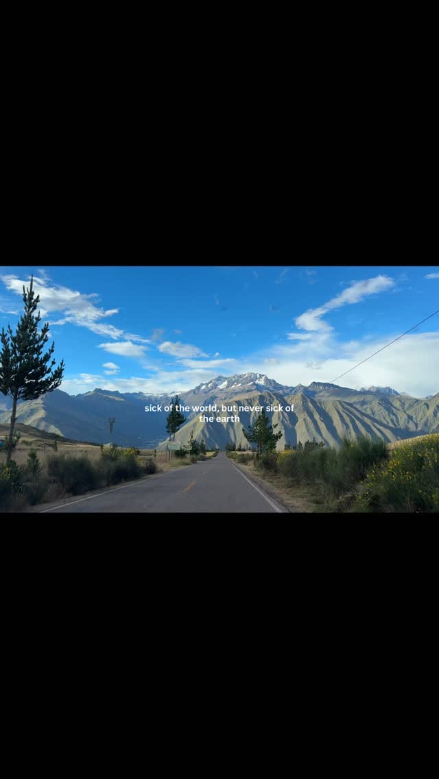 Post 9 by aída on Instagram (video)