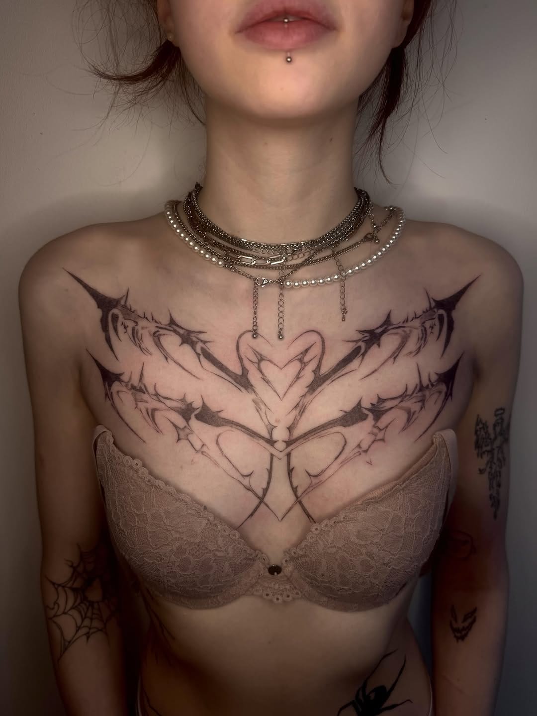 Post 8 by 𝔉𝔢𝔩𝔦𝔵 𝔳𝔬𝔫 𝔈𝔦𝔠𝔨𝔢𝔫 𝔗𝔞𝔱𝔱𝔬𝔬 on Instagram (image)