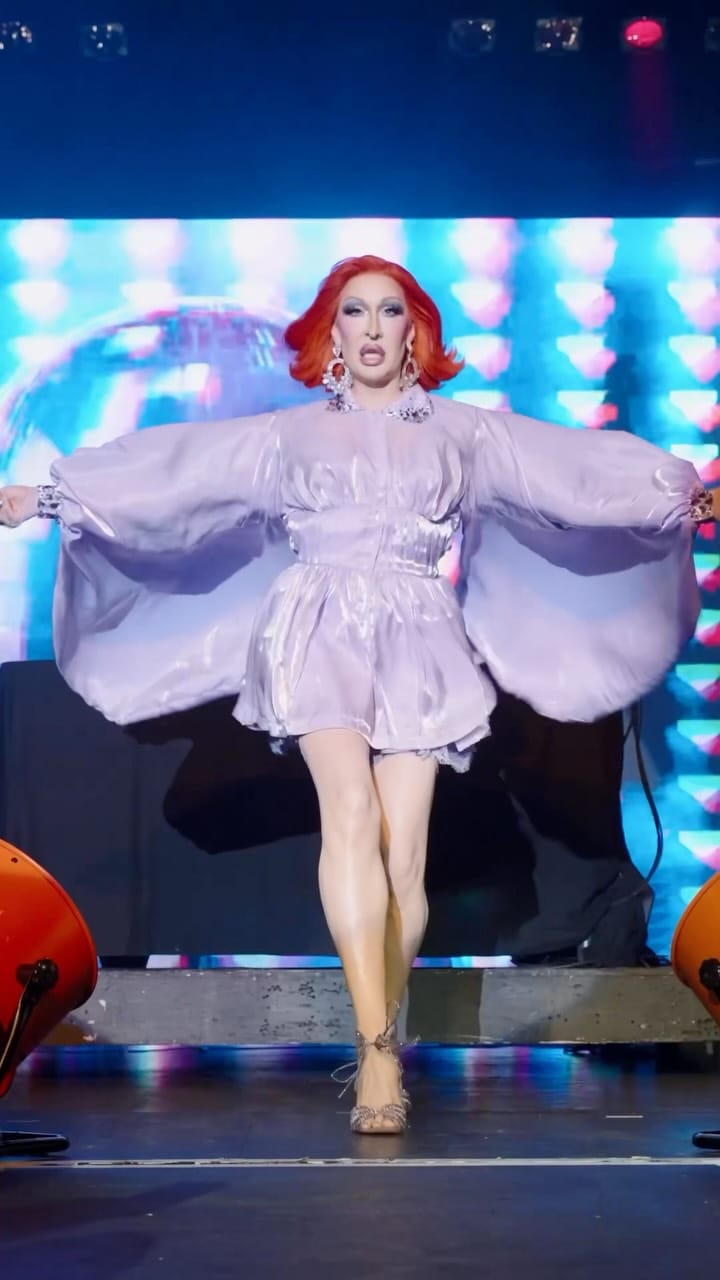 Post 1 by Detox on Instagram (video)
