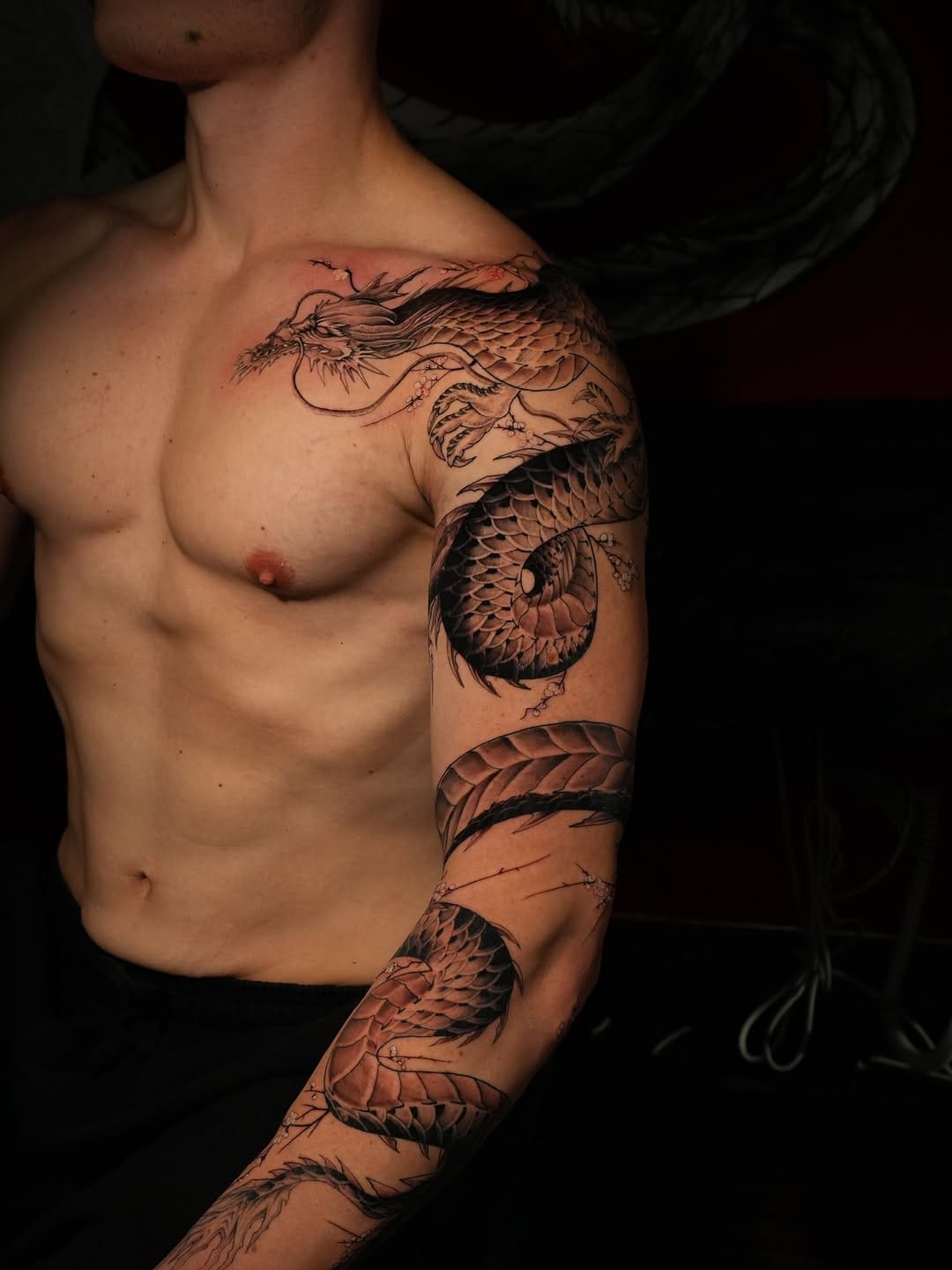 Post 2 by Tattoos by Dinh München on Instagram (carousel)
