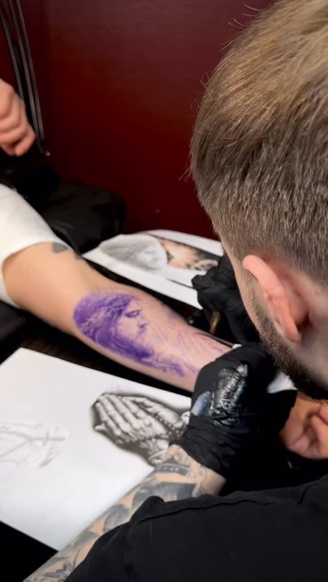 Post 4 by MOLFA I TATTOO STUDIO | Стокгольм on Instagram (video)