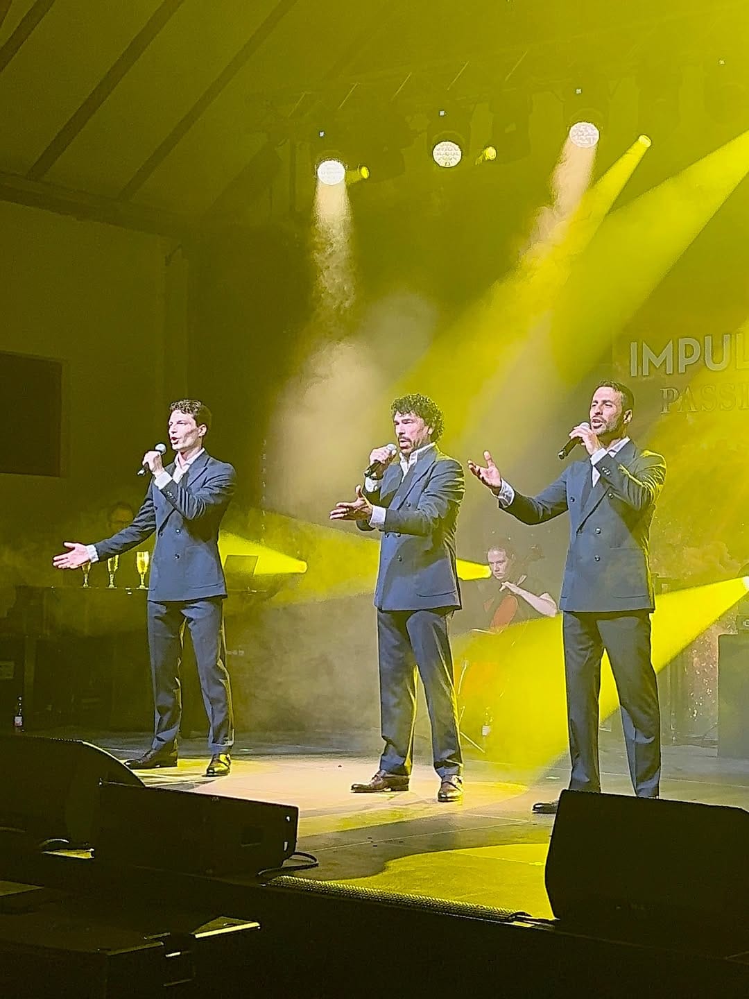 Post 4 by IMPULSO TENORS on Instagram (carousel)