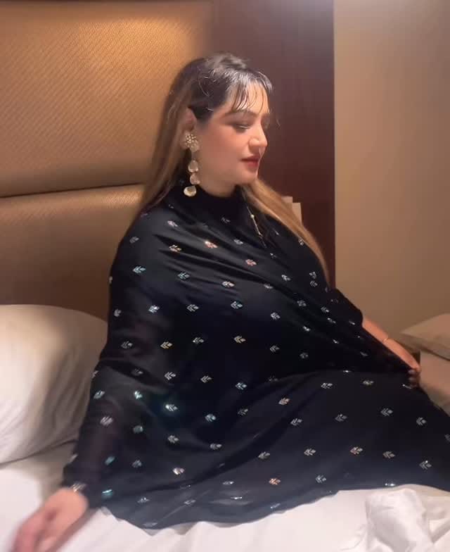 Post 8 by Sonia Majeed on Instagram (video)