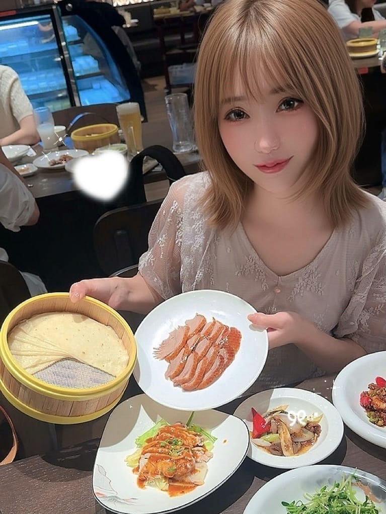 Post 3 by おすし on Instagram (carousel)
