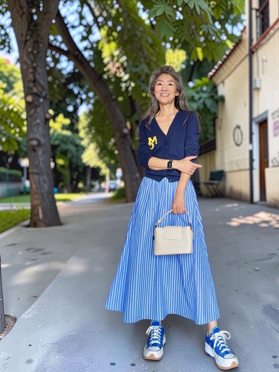 Post 1 by 𝔸𝕐𝕌𝕄𝕀 🤍 還暦グレイヘアコーデ on Instagram (carousel)