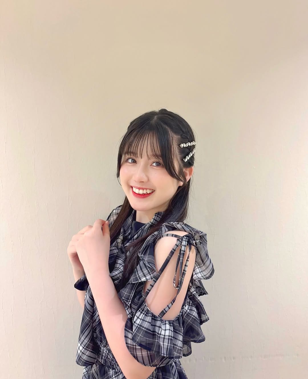 Post 8 by 河村果歩 (かほっち) on Instagram (carousel)