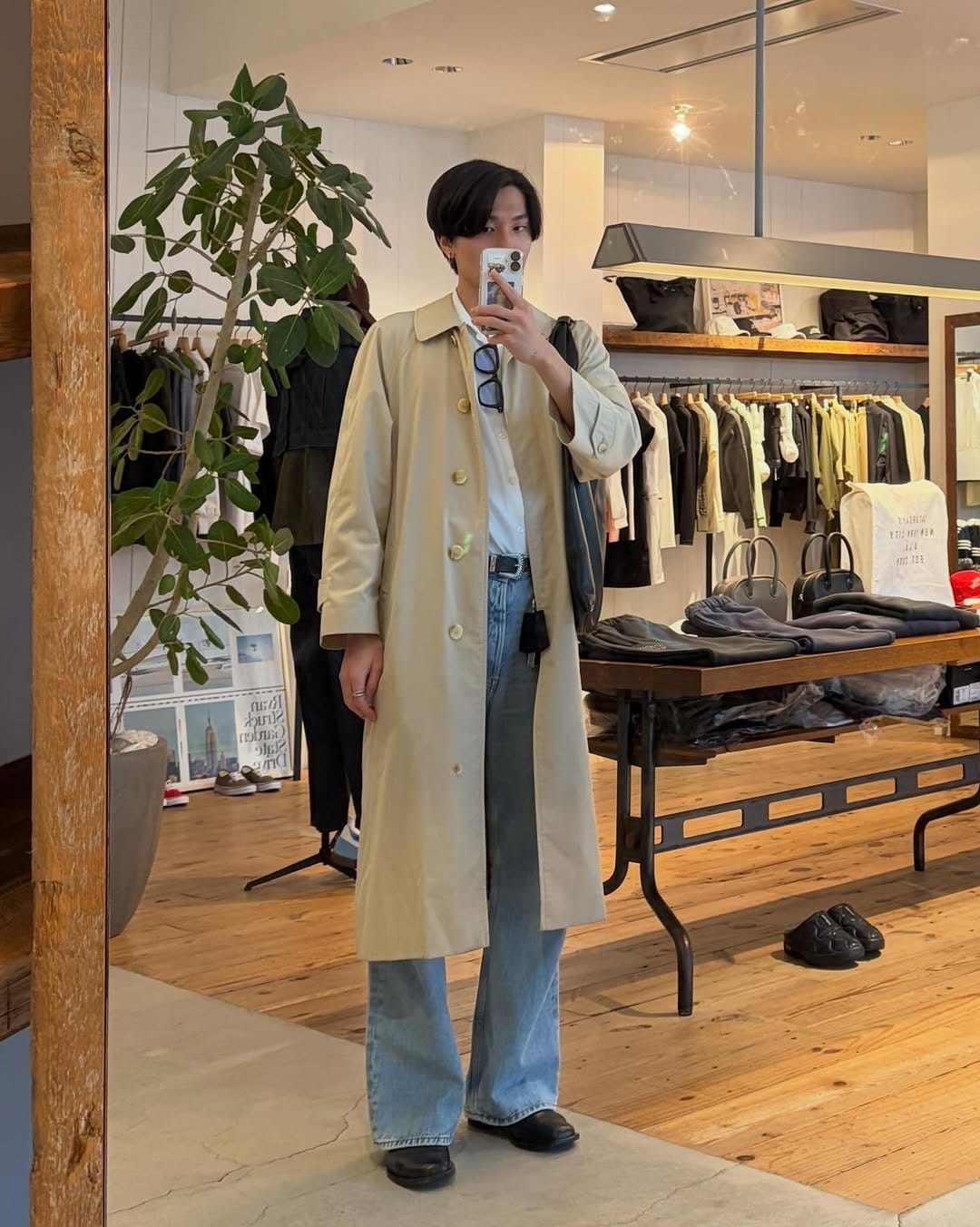 Post 4 by ken on Instagram (image)