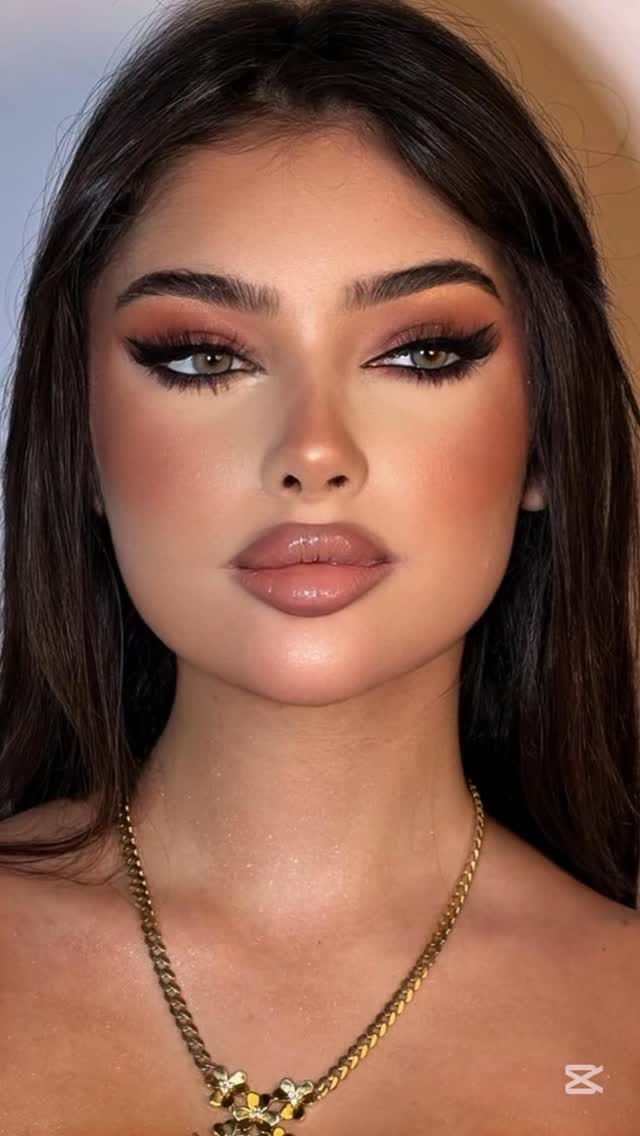 Post 7 by Rona al hallab on Instagram (video)