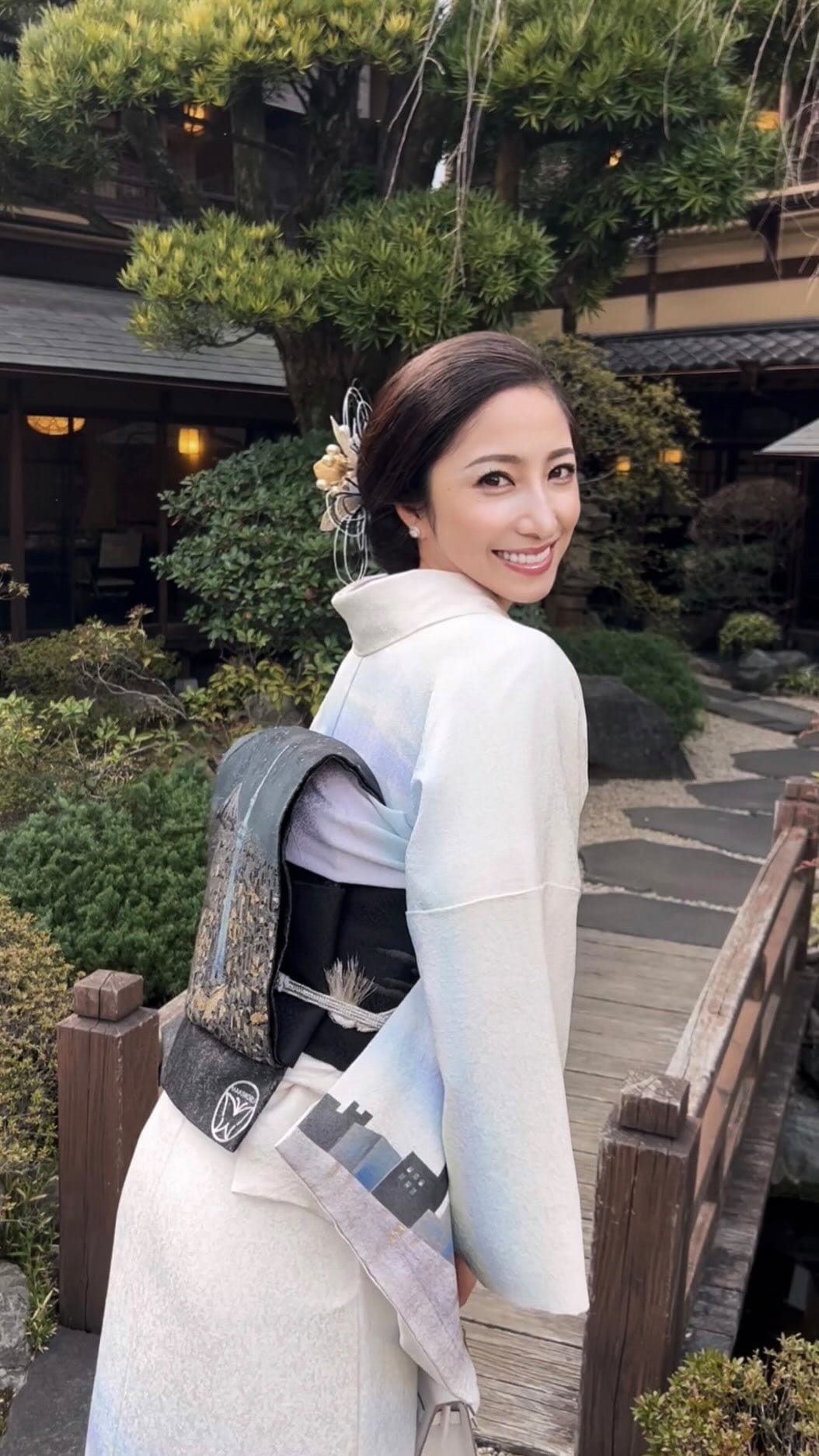Post 9 by MIZUKI on Instagram (video)